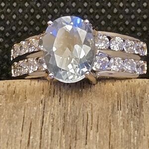 Elegant Silver and Blue Gemstone Ring